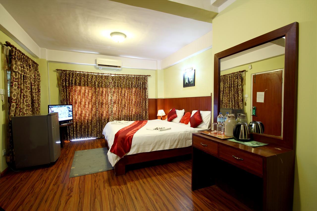 Classic Nepal Hotel Katmandu Dış mekan fotoğraf